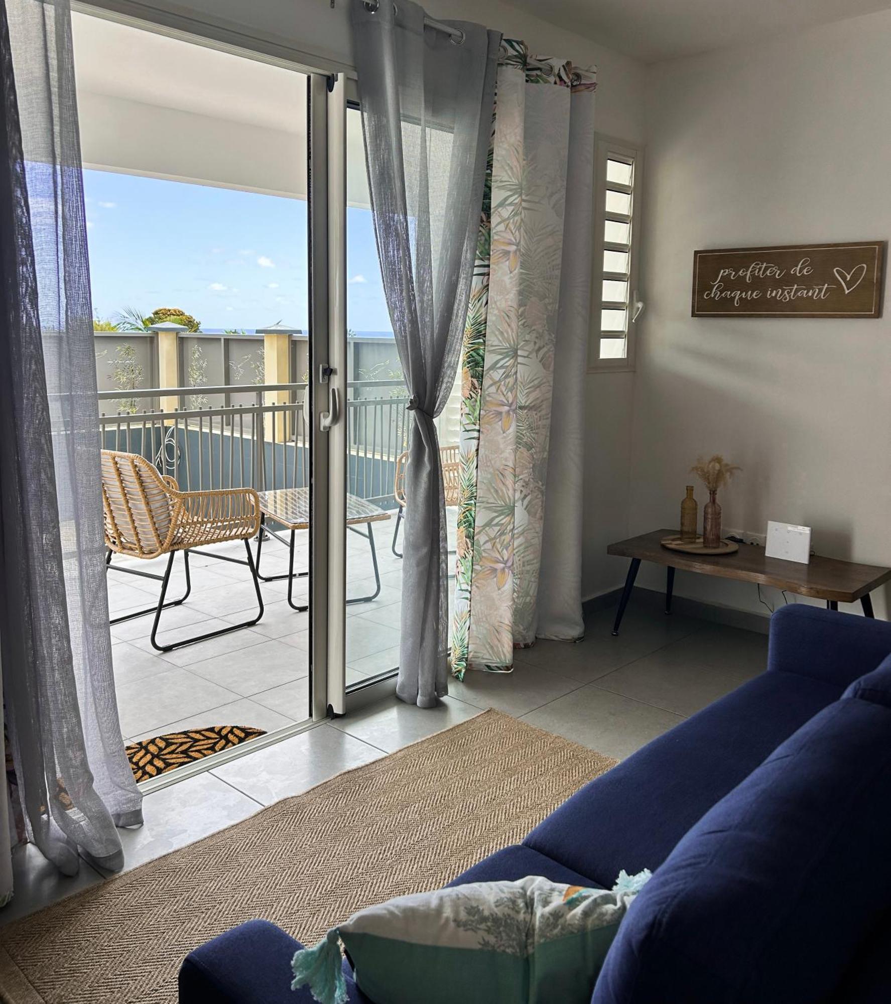 Logement Palmier Сент-Роуз Екстериор снимка